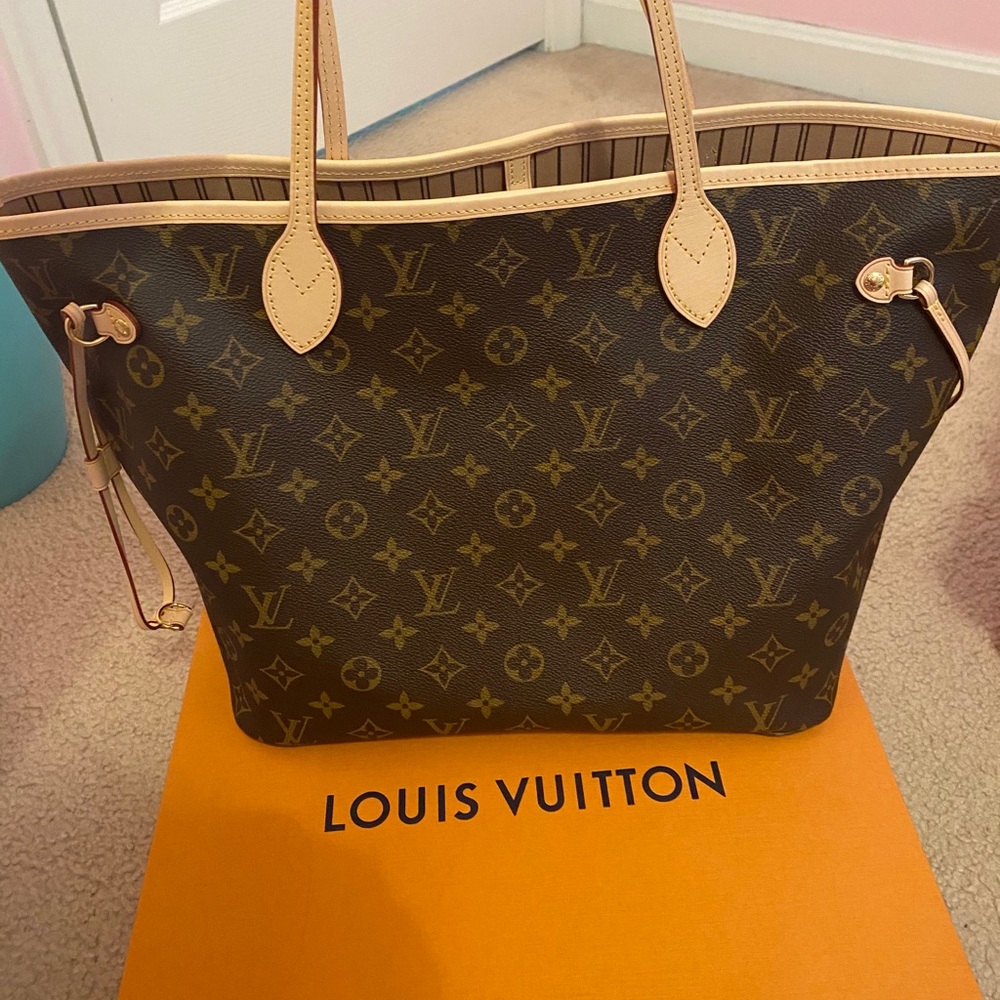Louis Vuitton Neverfull MM